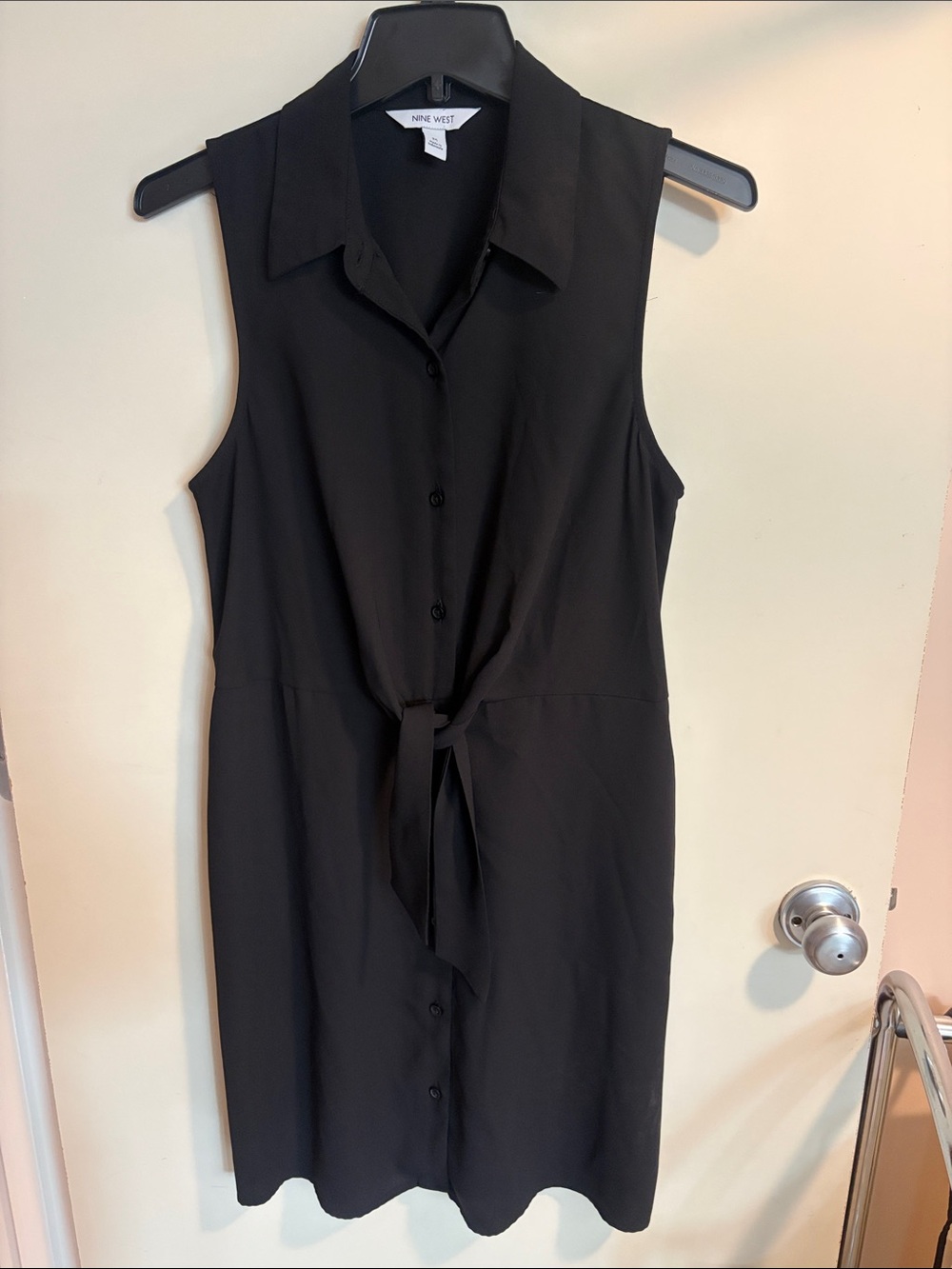 Nine West Black Sleeveless Button-Down Shirt